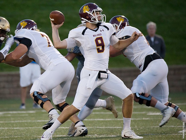 Umd Bulldogs Football Vs Winona State Perfect Duluth Day