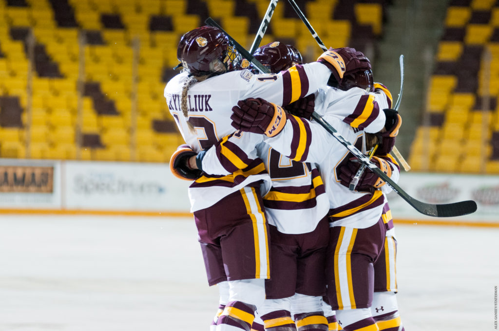 UMD Bulldogs Women's Hockey vs. Minnesota Whitecaps - Perfect Duluth Day