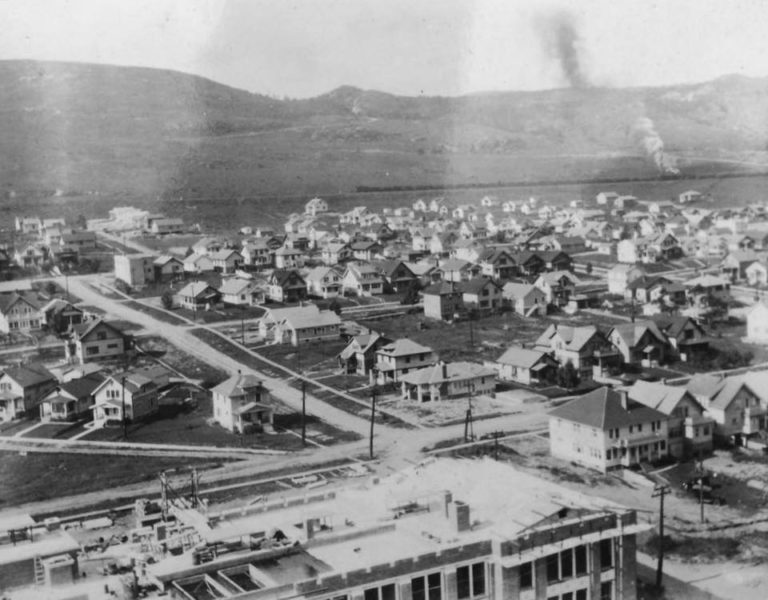 Antique photos: Denfeld High School under construction - Perfect Duluth Day